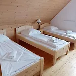 Dom W Hubie Z Sauna I Bawialnia Dla Dzieci Maniowy