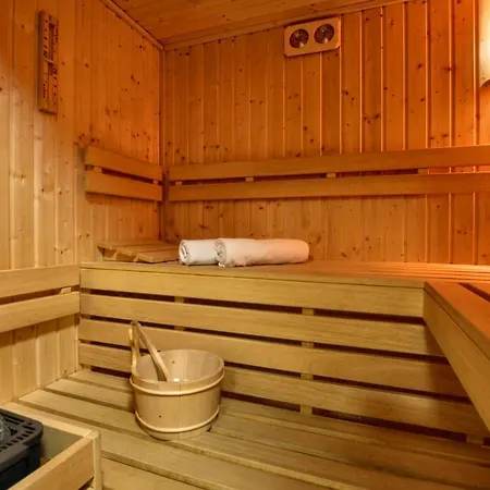 Dom W Hubie Z Sauna I Bawialnia Dla Dzieci